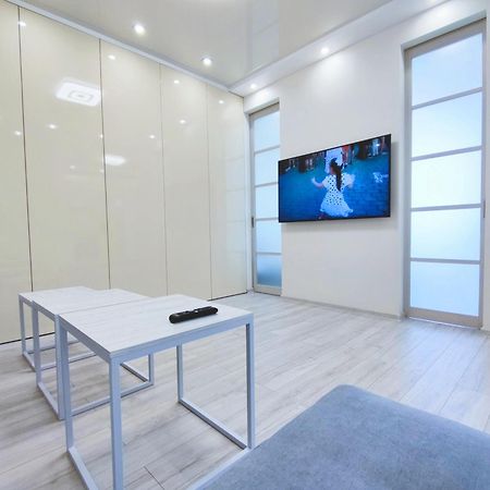 "Well-Being" Popular Among Business Person Apartment Lviv Bagian luar foto