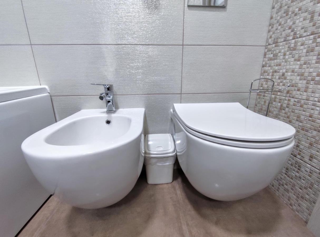 "Well-Being" Popular Among Business Person Apartment Lviv Bagian luar foto