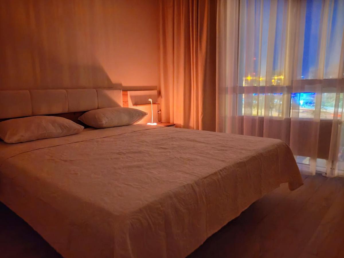 "Well-Being" Popular Among Business Person Apartment Lviv Bagian luar foto