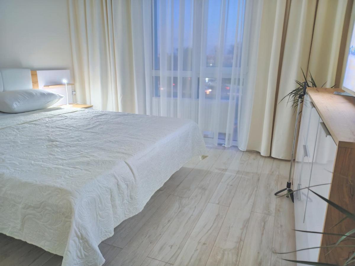"Well-Being" Popular Among Business Person Apartment Lviv Bagian luar foto
