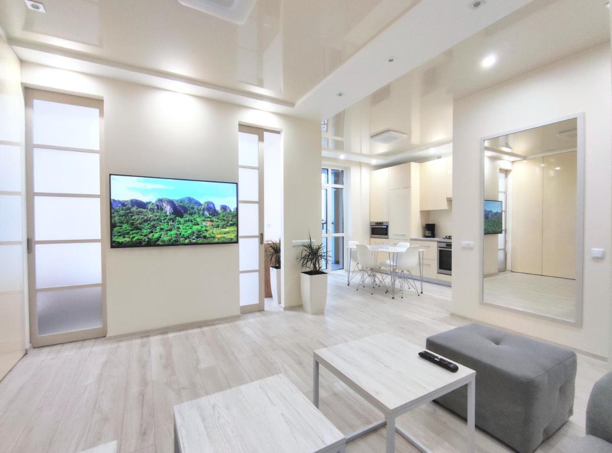 "Well-Being" Popular Among Business Person Apartment Lviv Bagian luar foto